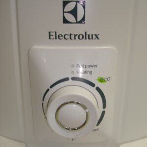 Водонагреватель накопительный Electrolux EWH 100 AXIOmatic Водонагреватель накопительный Electrolux EWH 100 AXIOmatic